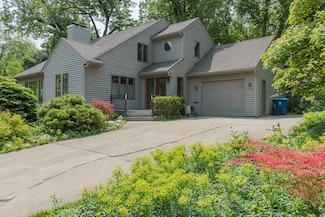 1753 Grand Ave, Kalamazoo, MI 49006