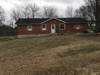 305 Peggy Dr, Cedar Hill, TN 37032