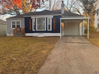 317 SW Hillside Dr, Topeka, KS 66611