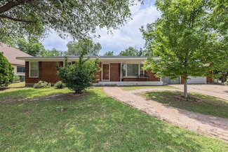 6720 Davidson St, Richland Hills, TX 76118