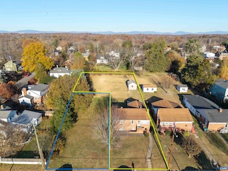 1007 Saint Clair Ave, Charlottesville, VA 22901