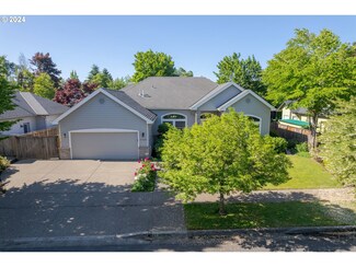 3328 Antigua Dr, Eugene, OR 97408