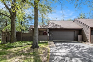 1022 Essex Cir Unit 25, Kalamazoo, MI 49008