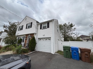 130 Birchwood Rd, Linden, NJ 07036