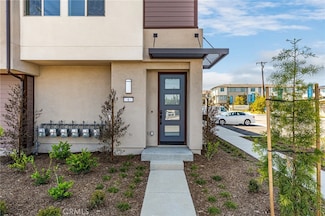 1595 E Hermosa Dr, Fullerton, CA 92835