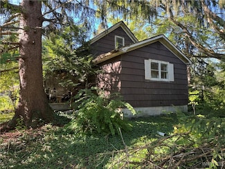 2983 Kulp Rd, Eden, NY 14057