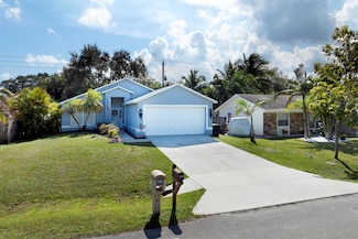 2990 SE Cypress St, Stuart, FL 34997