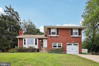8401 Felton Ln, Alexandria, VA 22308