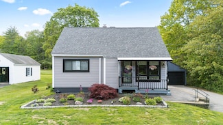 740 Portland St, Rochester, NH 03868