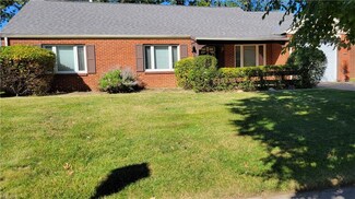 559 Hemlock Dr, Euclid, OH 44132