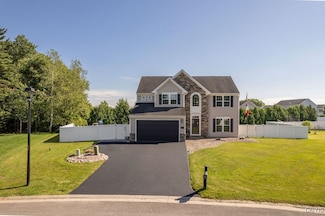 4489 Millstream Dr, Clay, NY 13041