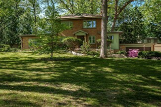 1509 Brownwood Dr, Rockford, IL 61107