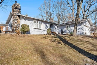 1001 Hickory St, Cassville, MO 65625