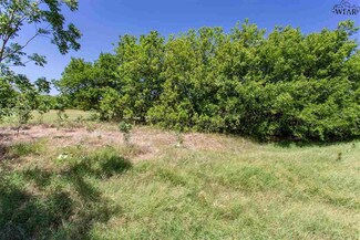 000 W 5th St, Burkburnett, TX 76354