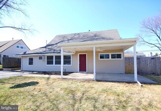 65 Candle Rd, Levittown, PA 19057