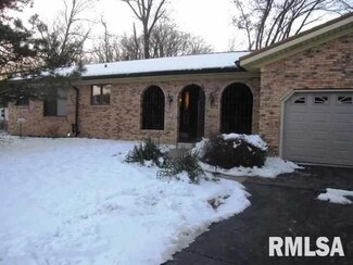 10312 136th St W, Taylor Ridge, IL 61284