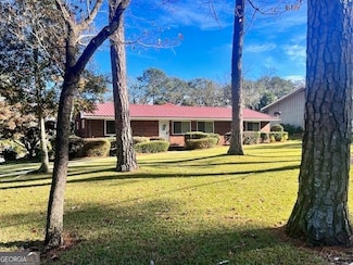 318 N Main St, Statesboro, GA 30458