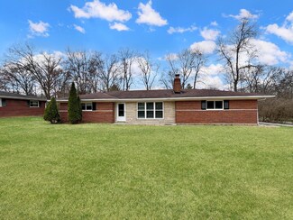 4163 Brookfield Dr, Cincinnati, OH 45245