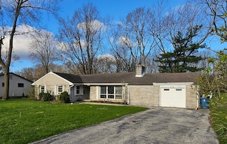 2446 Forest Park Dr, Dyer, IN 46311
