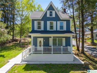 595 W Church St, Slatington, PA 18080