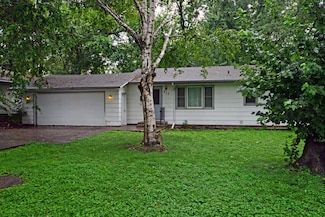 813 Independence Ave N, Champlin, MN 55316