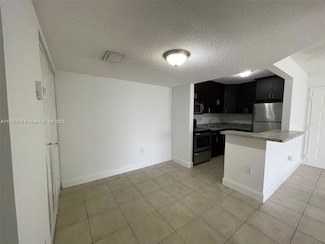 7100 NW 179th St Unit 111, Hialeah, FL 33015