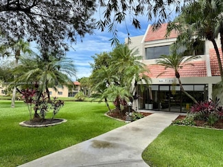 210 Lakeview Dr Unit 102, Weston, FL 33326