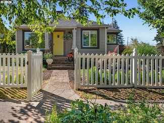 1201 E 29th St, Vancouver, WA 98663