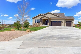 2560 Eastview Dr, Castle Rock, CO 80104