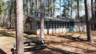 438 Leachman Rd, Sibley, LA 71073
