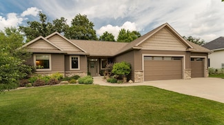 4089 Stone Point Dr NE, Rochester, MN 55906