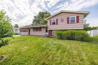 76 Grecian Pkwy, Rochester, NY 14626