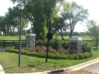 16 Lansdowne Ave, Louisville, KY 40217