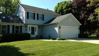 2736 Rolling Meadows Dr Unit 5, Naperville, IL 60564