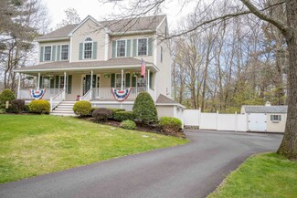 2 Tracey Ln, Plaistow, NH 03865