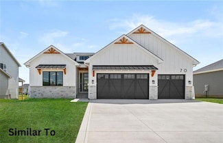 225 NW Woodmoor Dr, Waukee, IA 50263