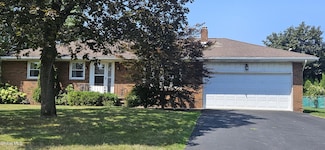 25 Louise Dr, Latham, NY 12110