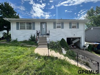 7313 S 33rd St, Bellevue, NE 68147