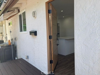 10053 Babbitt Ave, Northridge, CA 91325