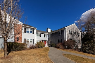16 Hilltop Dr, Sandwich, MA 02563