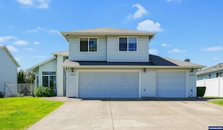 1625 SE Cortland (& 1627) Ave, Dallas, OR 97338