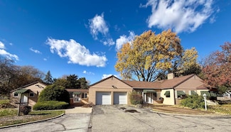 4077 Brockway Rd, Saginaw, MI 48638