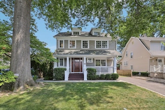 180 Bell Rd, Scarsdale, NY 10583