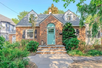 1126 Washington St, Cape May, NJ 08204