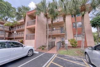 3170 Holiday Springs Blvd Unit 6-111, Margate, FL 33063