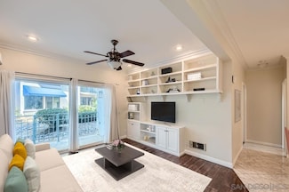 8310 Regents Rd Unit 1F, San Diego, CA 92122