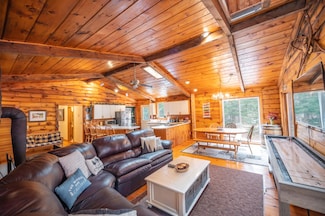 363 Fay Boyden Rd, Wardsboro, VT 05355