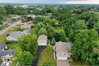 15630 Le Claire Ave, Oak Forest, IL 60452