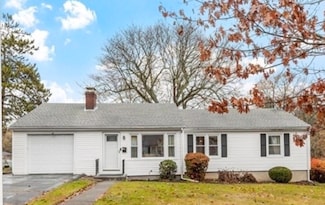 14 Mary Ann Dr, Worcester, MA 01606