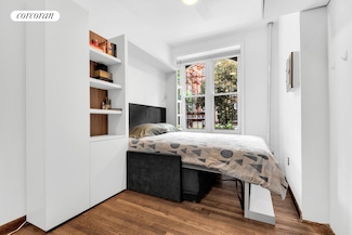 198 E 7th St Unit 1, New York, NY 10009